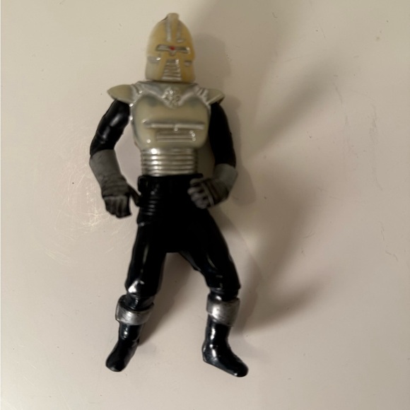 Vintage Battlestar Galactica Cylon Commander Action Figure Chrome 1978 - Picture 1 of 2